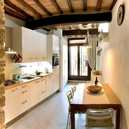 Authentic Cave House In The Heart Of The Village! *