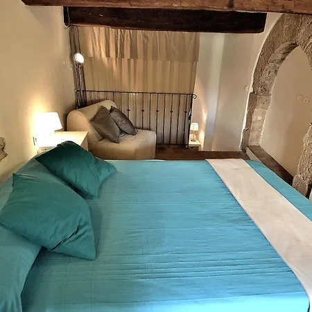 Authentic Cave House In The Heart Of The Village!